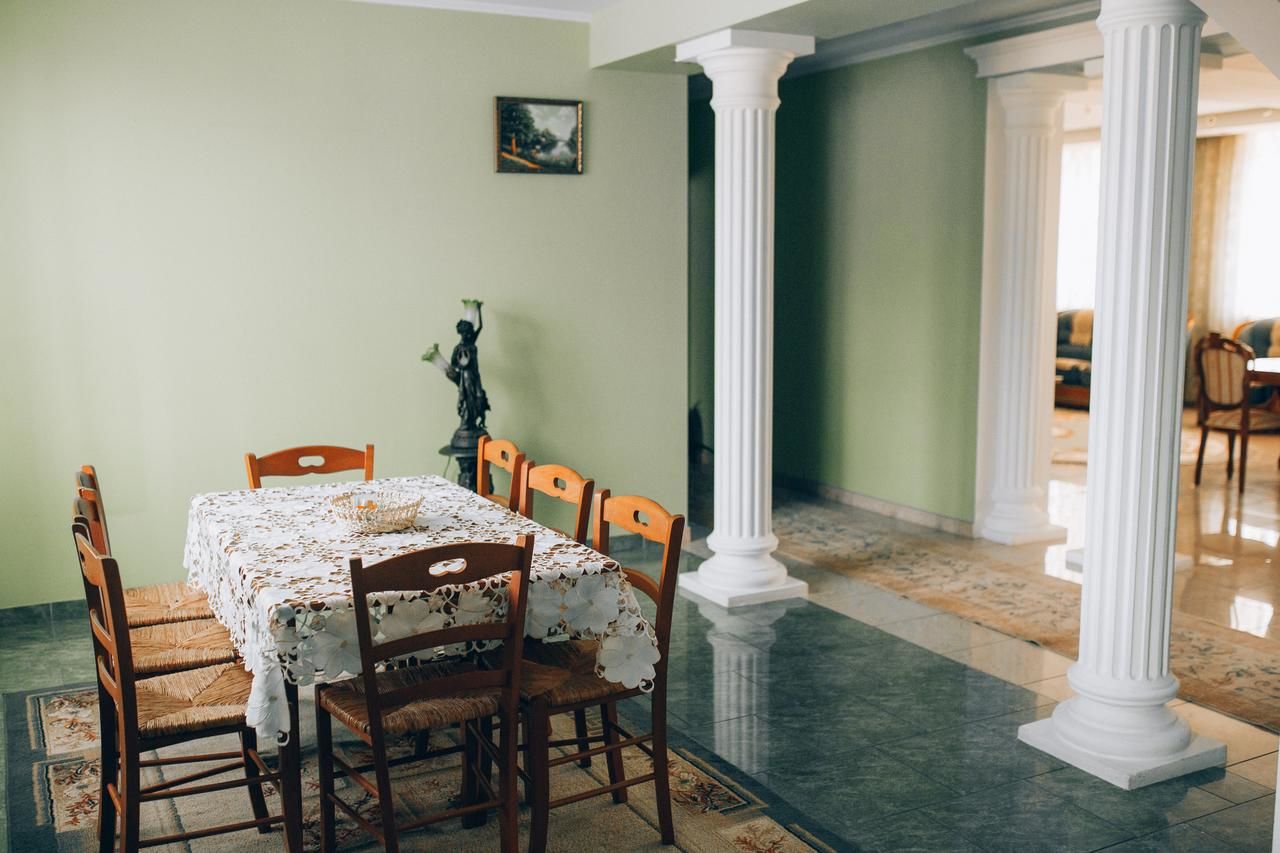Мини-отель Fermerska Hata Дубно-19