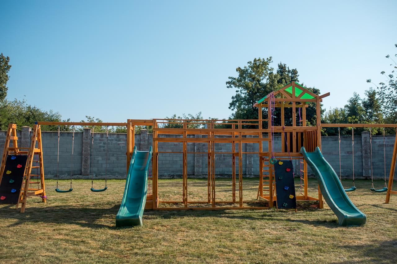 Мини-отель Fermerska Hata Дубно-8