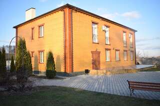 Мини-отель Fermerska Hata Дубно-0
